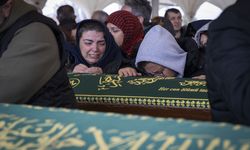 Etimesgut'ta Kaldırımda Hayatını Kaybeden Gencin Cenazesi Toprağa Verildi
