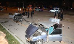 GAZİANTEP - İki otomobilin çarpıştığı kazada 7 kişi yaralandı