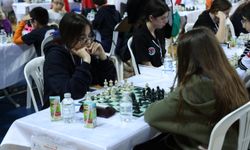 Türkiye Okul Sporları Satranç Şampiyonası Rize'de Başladı