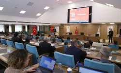 Bolu'da "Mesleki Eğitimin Geleceği Çalıştayı" Düzenlendi: Sorunlar ve Çözüm Yolları Tartışıldı