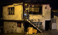 İzmir Bayraklı'da Müstakil Evde Çıkan Yangın İtfaiye Tarafından Söndürüldü