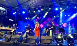 Kırıkkale ve Kırşehir'de Coşku Dolu 19 Mayıs Kutlamaları: Mert Kaya ve Kubat'ın Muhteşem Sahne Performansları