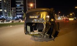 Sivas'ta Hafif Ticari Araç Devrildi: 6 Yaralı