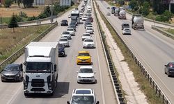 Amasya'nın Merzifon İlçesinde Bayram Yoğunluğu: Trafik Denetimleri Artırıldı