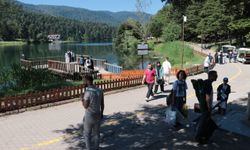 Bolu Gölcük Tabiat Parkı, Bayram Tatilinin Keyfini Çıkaranların Tercihi