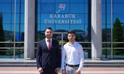 Karabük Üniversitesi'nde Suriyeli Kardeşler Dereceyle Mezun Oldu