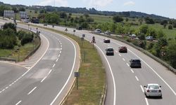 Anadolu Otoyolu'nda Bayram Tatili Dönüşünde Yoğun Trafik