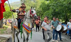 Isparta'da 400 Yıllık Kurban Indirme Geleneği Yaşatılıyor