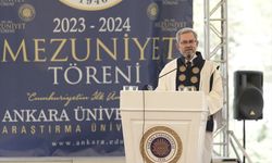 Ankara Üniversitesinde 2023-2024 Eğitim-Öğretim Yılı Rektörlük Mezuniyet Töreni coşkusu