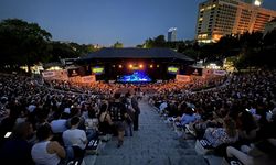 İstanbul'da Kanadalı müzisyen Loreena McKennitt, Harbiye'de konser verdi