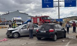 KASTAMONU - 3 aracın karıştığı trafik kazasında 12 kişi yaralandı