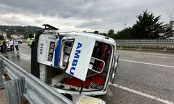 Ordu'da ambulansın devrildiği kazada 4 kişi yaralandı