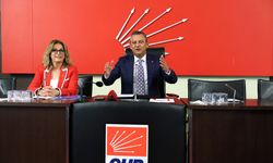 ANKARA - CHP Genel Başkanı Özel, kadın kolları yönetimiyle bir araya geldi