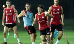 ANTALYA - Antalyaspor, teknik direktör Alex'in antrenman sahasında attığı frikik golünü paylaştı