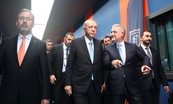 İSTANBUL - Cumhurbaşkanı Erdoğan, Başakşehir Futbol Kulübü Mahmut Tekdemir Futbol Akademisini ziyaret etti