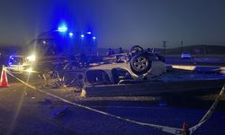 KAYSERİ - Devrilen otomobildeki 4 kişi öldü, 2 kişi yaralandı