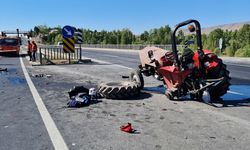 SİVAS - Motosiklet ve traktörün çarpışması sonucu 1 kişi öldü, 1 kişi yaralandı