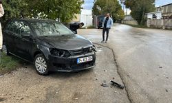 Bolu'da iki otomobilin çarpıştığı kazada 2 kişi yaralandı