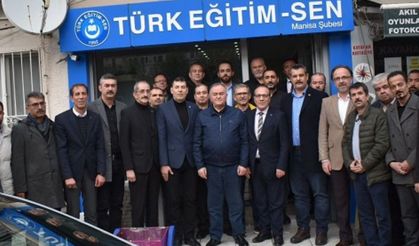 Erkan Akçay'dan Türk Eğitim Sen Manisa Şubesine ziyaret