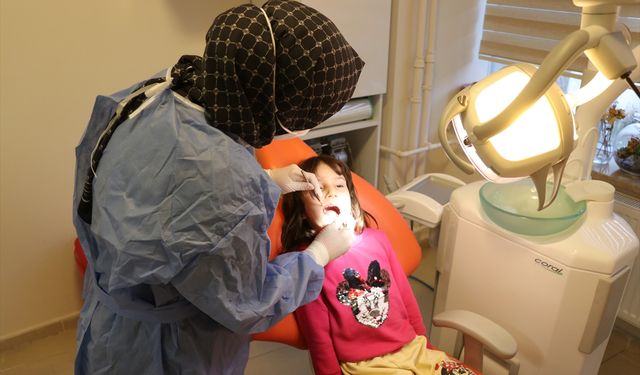 Karabük’te Aile Diş Hekimliği Uygulamasıyla 2 Bin 272 Çocuk Muayene Edildi