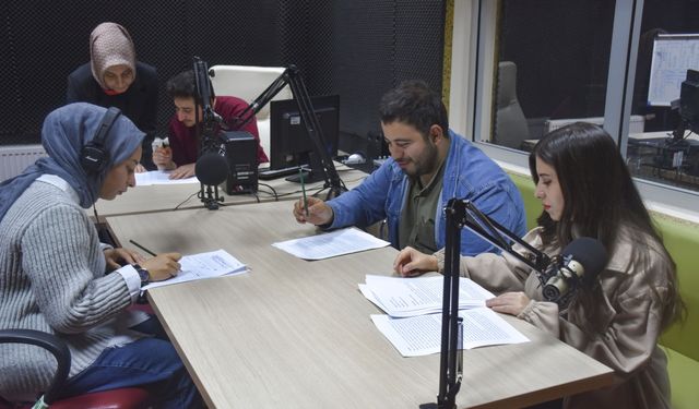 Gümüşhane Üniversitesi İletişim Fakültesi Öğrencileri, Mesleğe Uygulamalı Bir Şekilde Hazırlanıyor