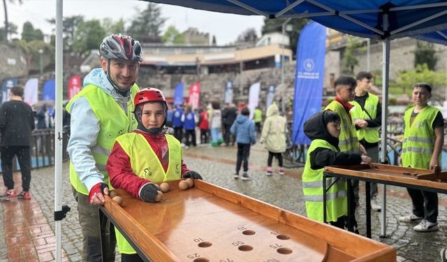 Trabzon'da "Sağlıklı Yaşamın Keyfini Birlikte Sürelim" Sloganıyla 11. Yeşilay Bisiklet Turu Gerçekleştirildi