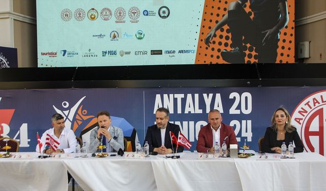Antalya' da  Dünya Çocuklar Futbol Kupası düzenlenecek