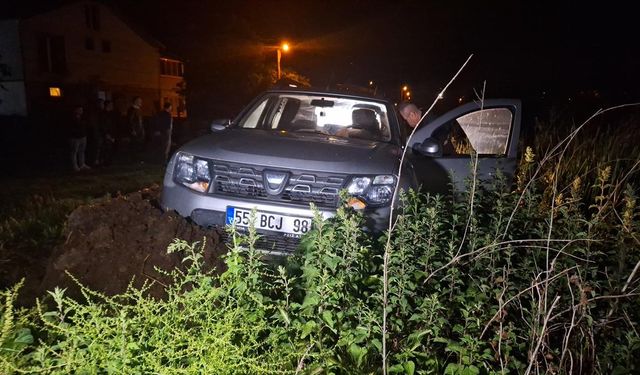 Samsun'un 19 Mayıs İlçesinde Toprak Yığınına Çarpan Otomobilin Sürücüsü Hayatını Kaybetti