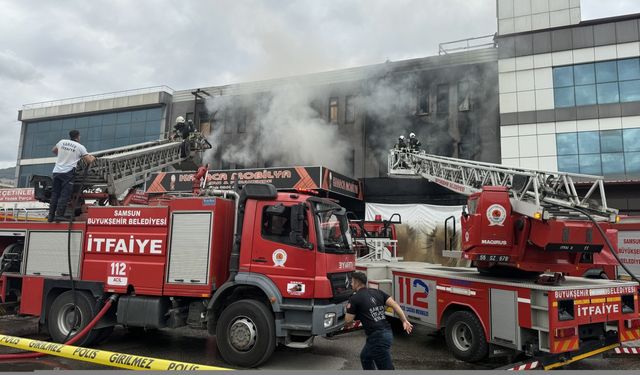 Samsun'da mobilya imalathanesinde yangın çıktı