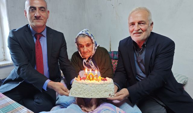 Samsun'da Ünzile Serin'in 101'inci yaşı kutlandı